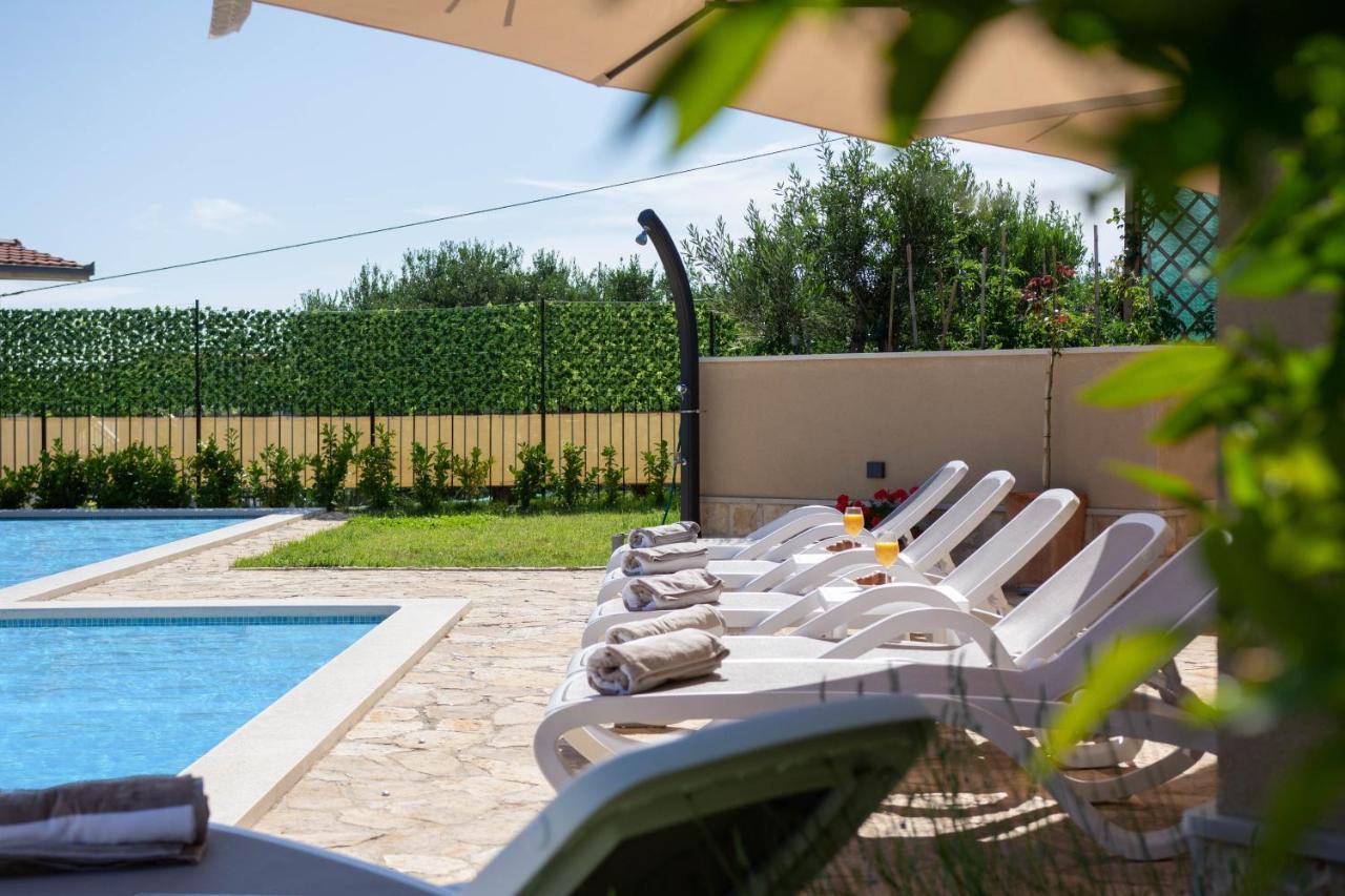 Villa Mater - Luxuriously Equipped Villa With A 15M Long Swimming Pool Žrnovnica Exterior foto