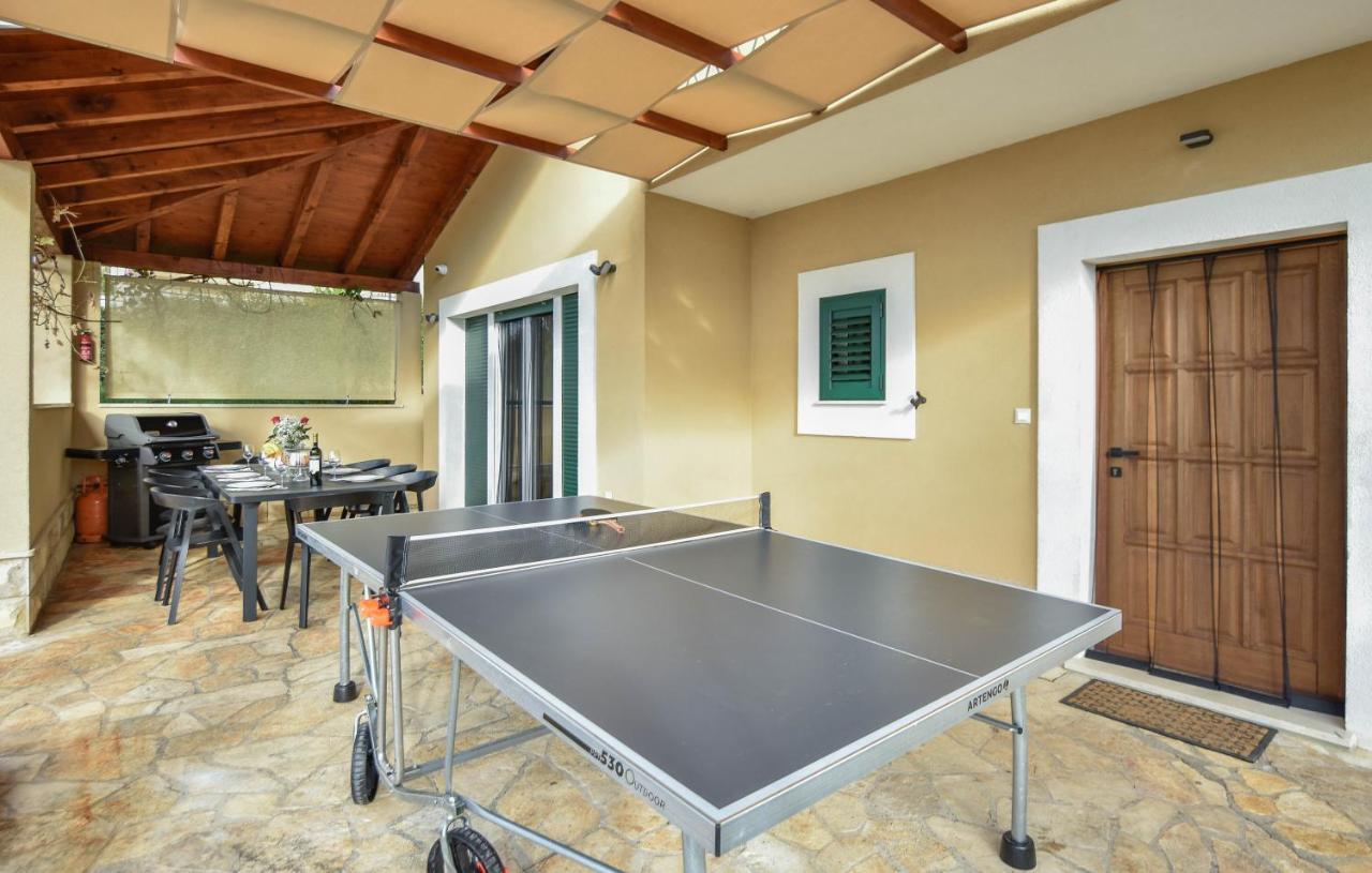 Villa Mater - Luxuriously Equipped Villa With A 15M Long Swimming Pool Žrnovnica Exterior foto